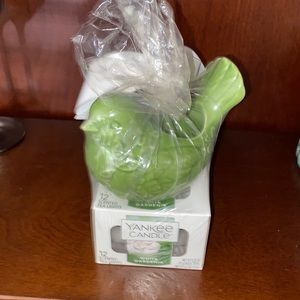 NIB Yankee Candle tea light holder